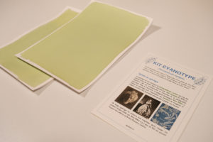 Kit cyanotype sur mesure avec papiers imprégnés grand format