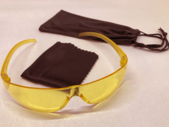 lunettes anti UV de couleur ambre / jaune