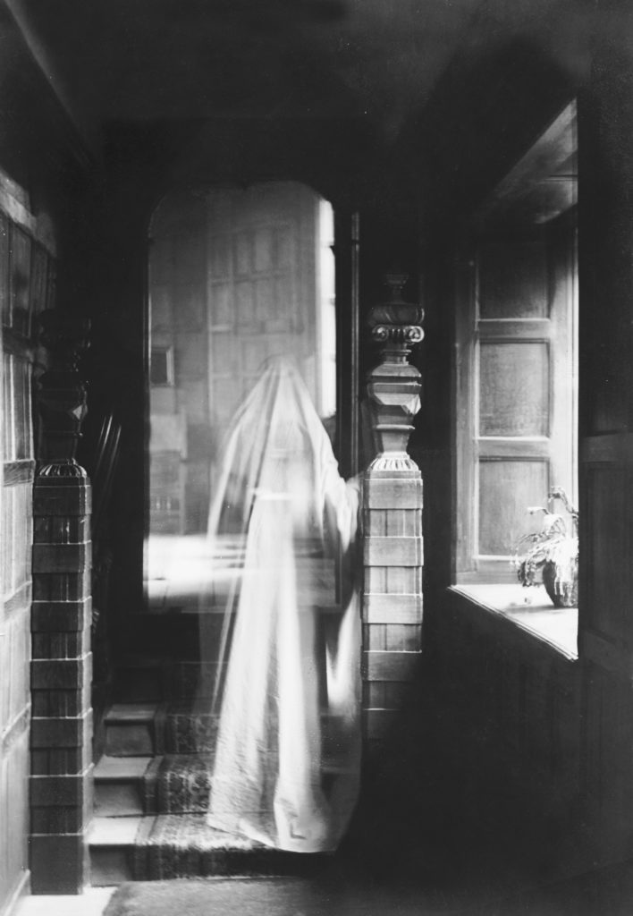 double-exposition-fantome image d'un fantôme obtenue par double exposition