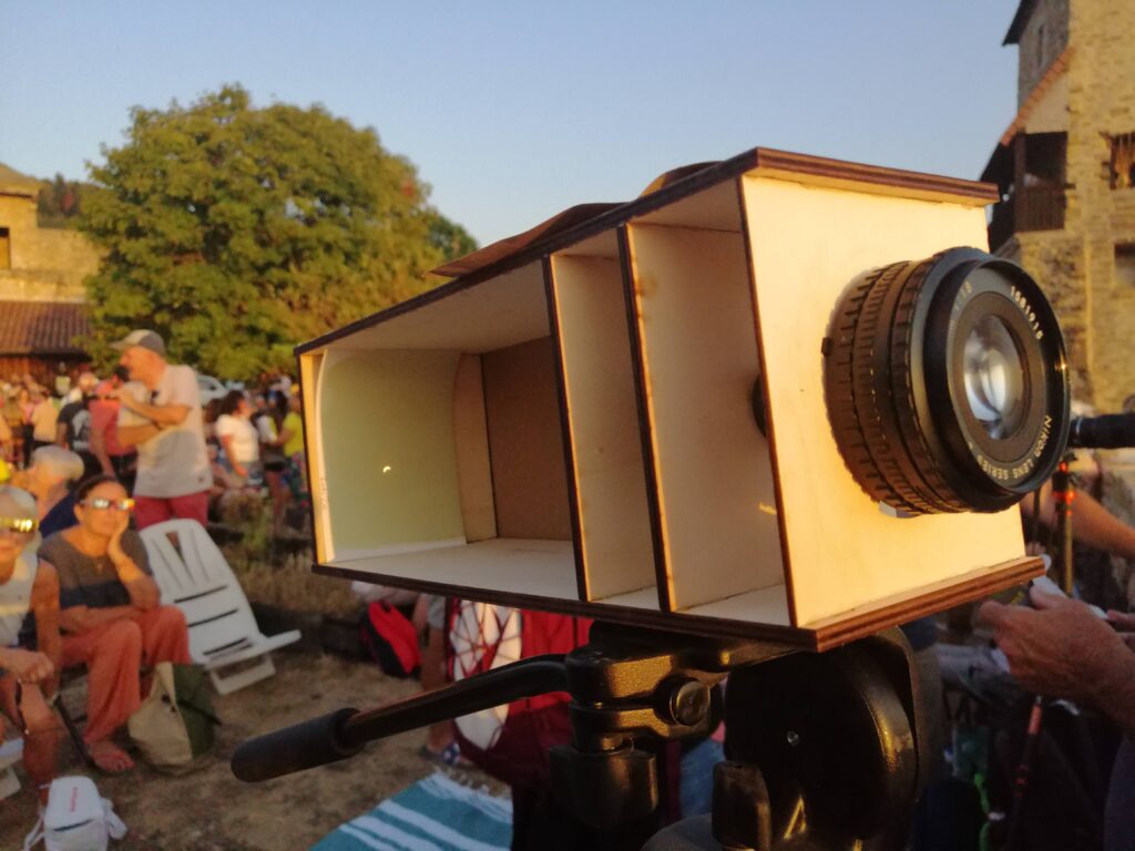 appareil photo DIY pour cyanotype, pour photographier l'éclipse solaire